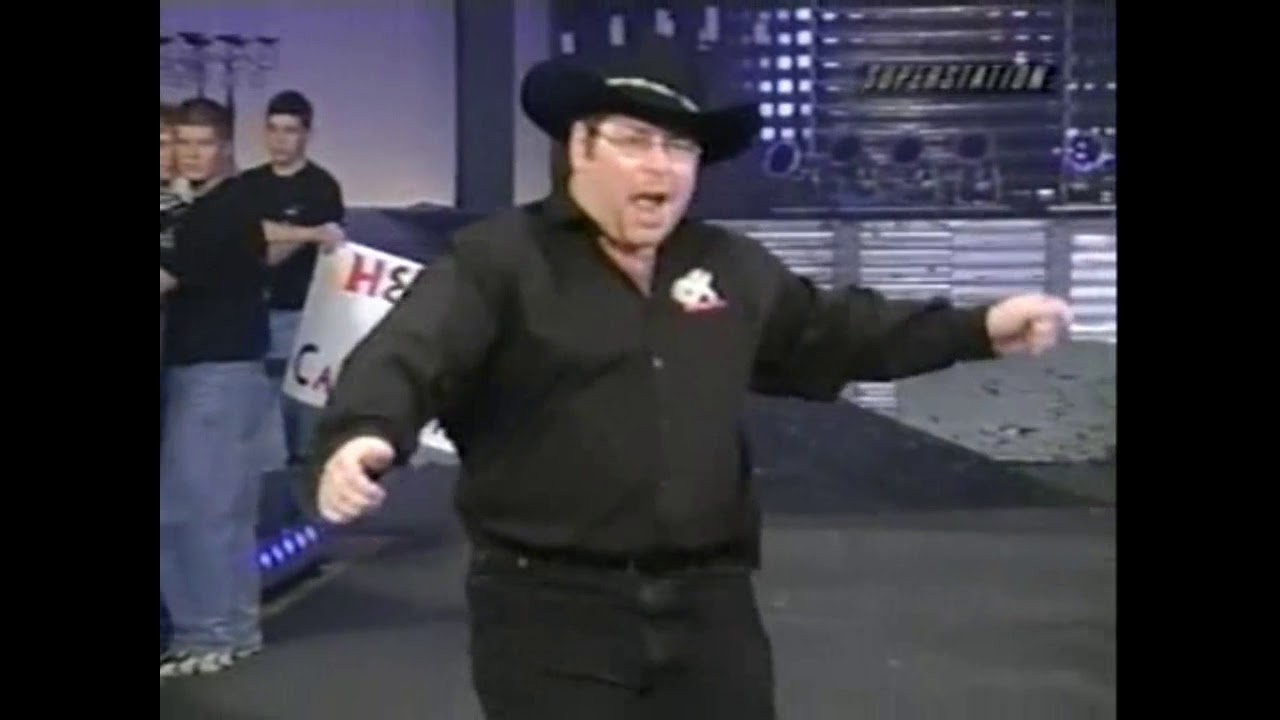 WCW Vampiro vs The Artist