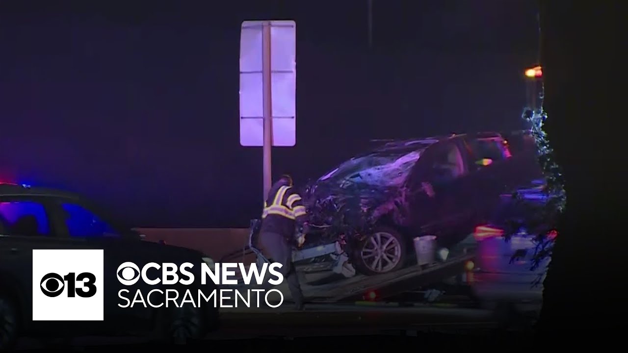 Vehicle crashes off Sacramento overpass onto Highway 99