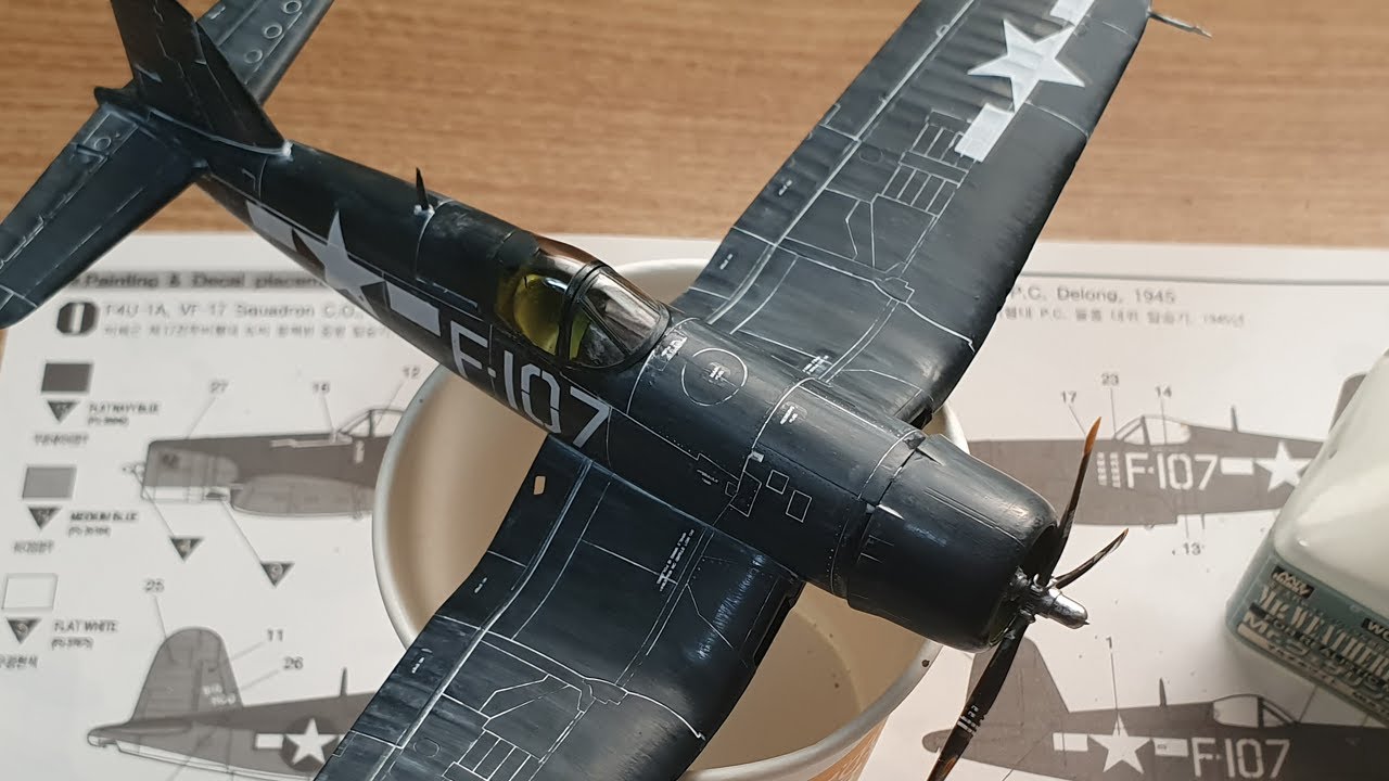 Vought F4U-1 코르세어(Corsair) 아크리존 붓도색(1/72 스케일 모형) #02