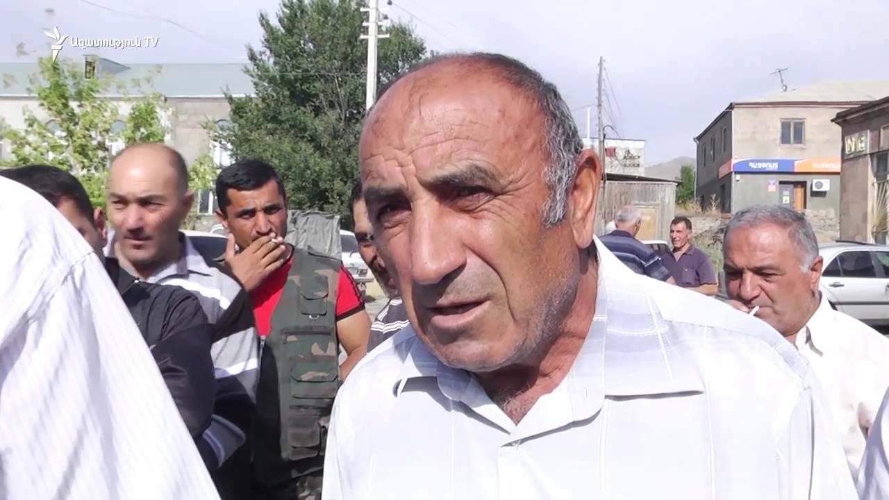 Աղավնաձորցիներին թույլ չտվեցին միջպետական ճանապարհ փակել