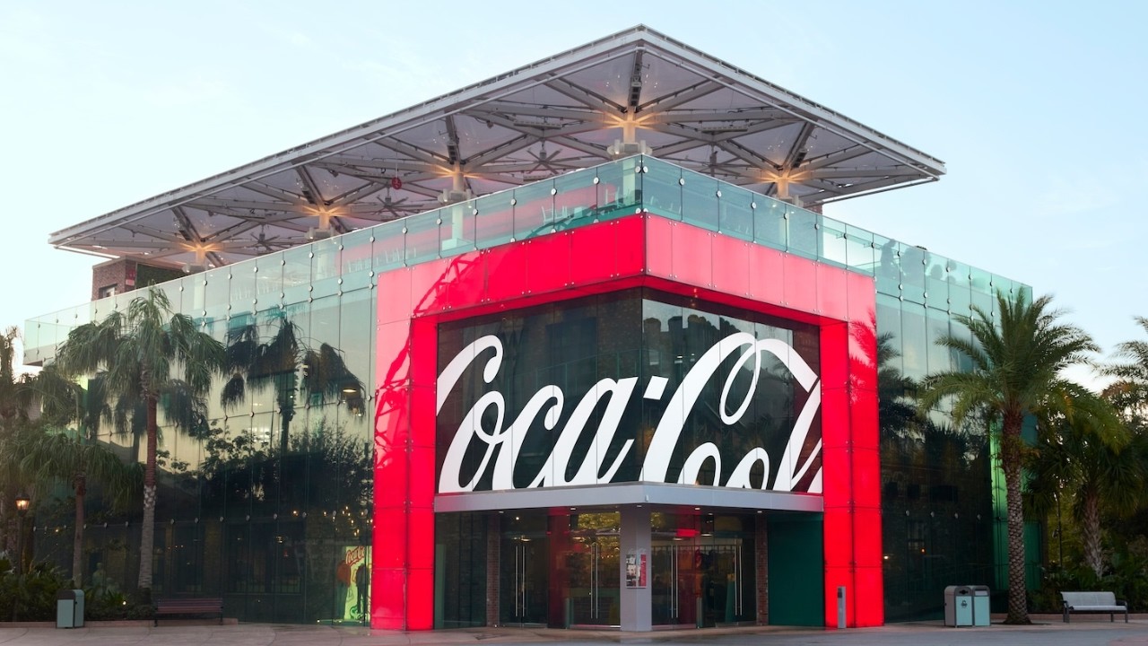 COCA COLA FULL TOUR Store - La tienda más grande de COCA COLA - Sin editar - Orlando, Florida