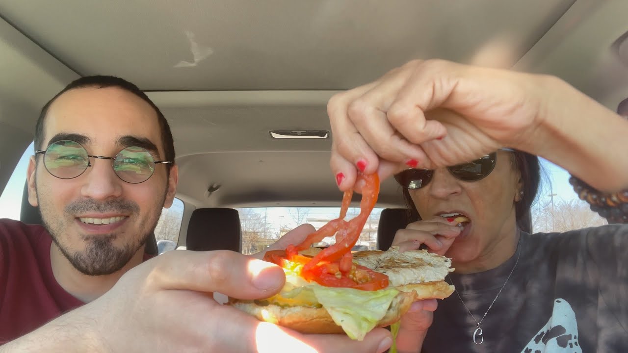 Hat Creek Burger Company Grilled Chicken Sandwich Fast Food Review