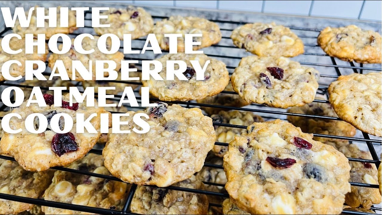 White Chocolate Cranberry Oatmeal Cookies | Christmas Cookies | Cranberry Cookies