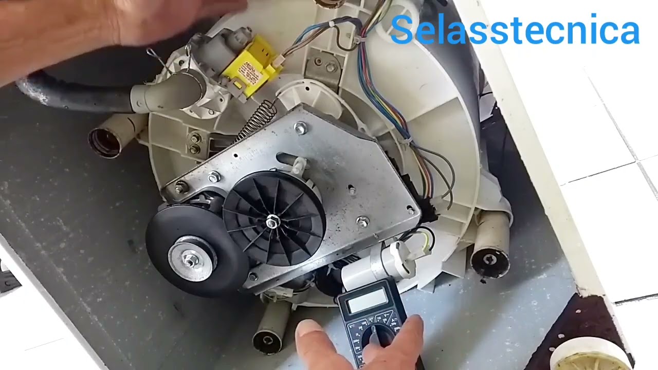 Máquina de lavar roupa não solta água 
