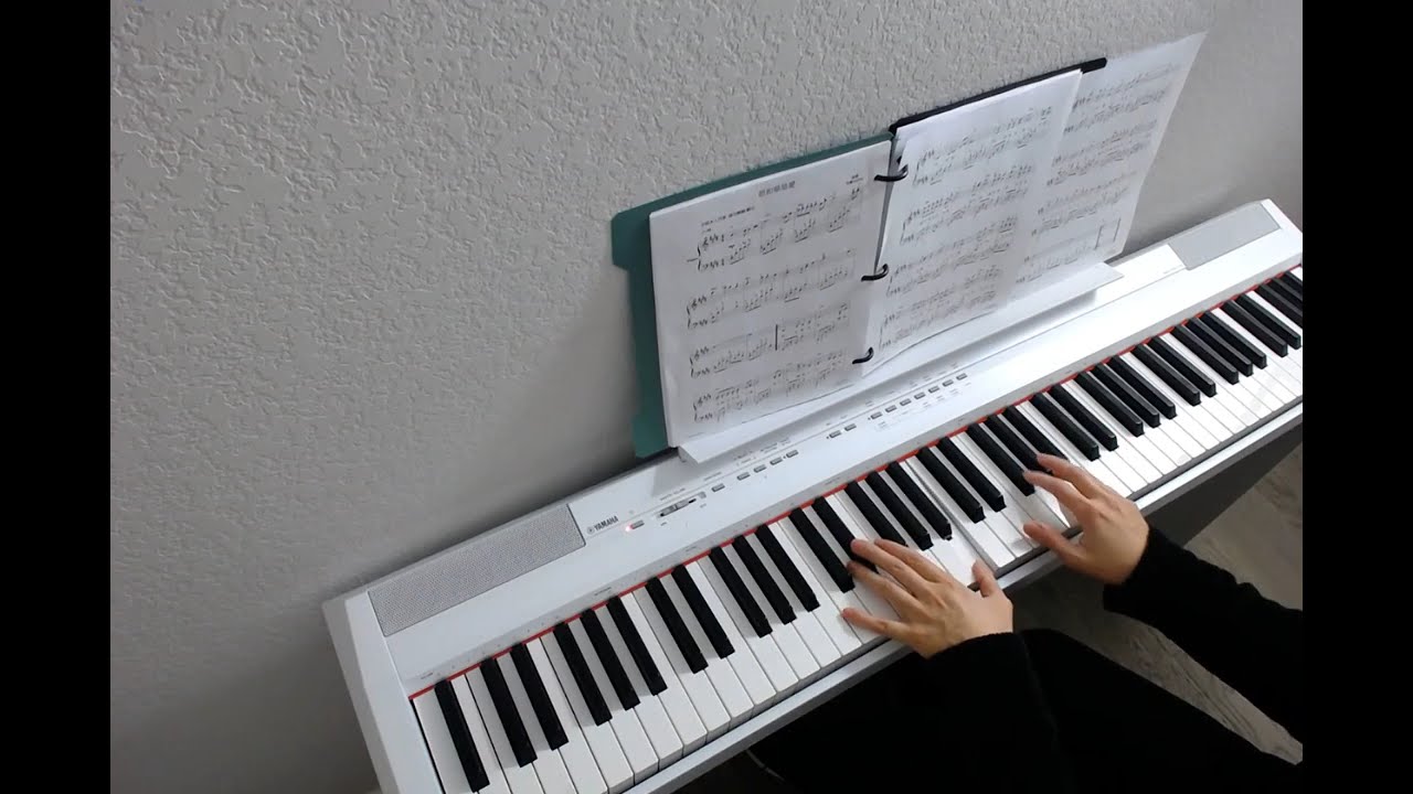 耶和华是爱 钢琴 伴奏 诗歌敬拜 中英文歌词 钢琴谱 Jehovah is love. Piano with Lyrics. Sheet Music.