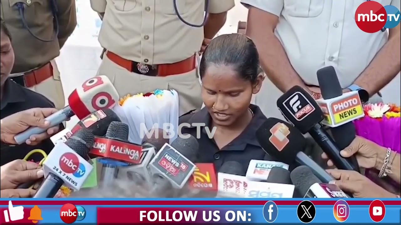 -ସାମାଜିକ ସ୍ରୋତରେ ସାମିଲ ହେବା ପାଇଁ ଆତ୍ମସମର୍ପଣ କଲେ ୪ ମାଓବାଦୀ @MBCTVODISHA