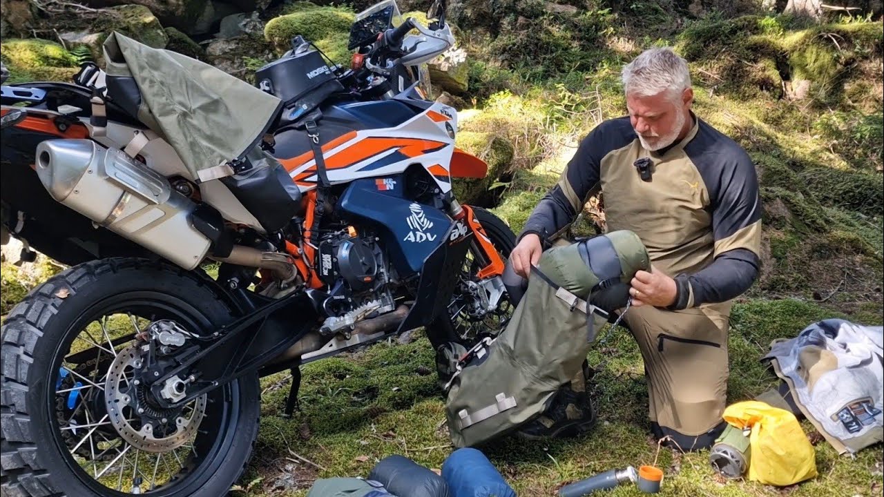 Is 60 Litres The Sweet Spot of Luggage? The NEW Alpine R60 Luggage from @MoskoMoto