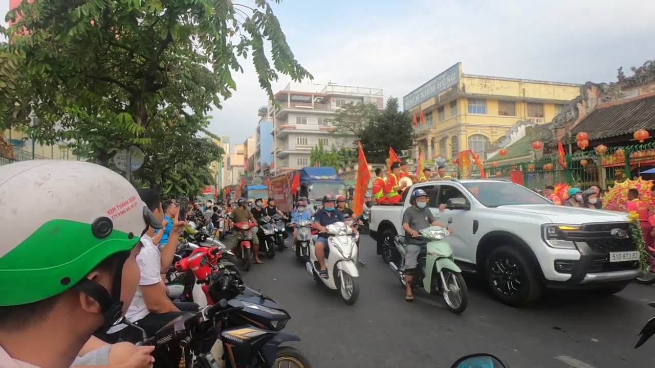 Sáng 30 Tết - Tổng hợp tình hình các đoàn xe lân đi ngang chùa bà Thiên Hậu - Xuân Giáp Thìn 2024