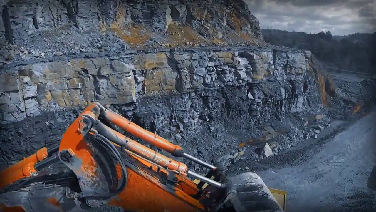Hitachi EX3600 6 and EX1900 6   Cedar Lake Mining, MS&R Equipment