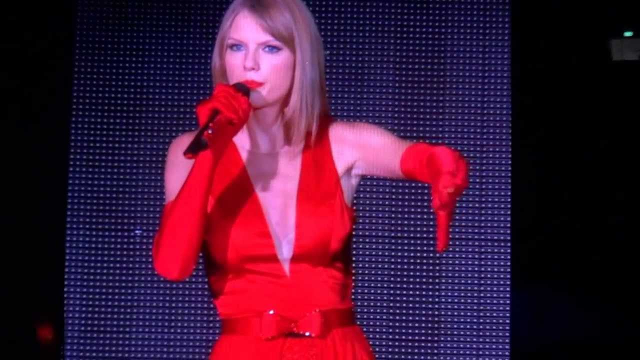 Taylor Swift Brisbane Blackout 07.12.13