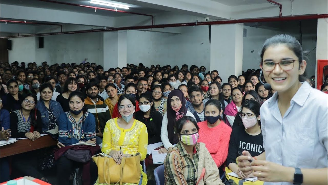 First Offline Class in Delhi by Himanshi Singh | Let's LEARN Vlog