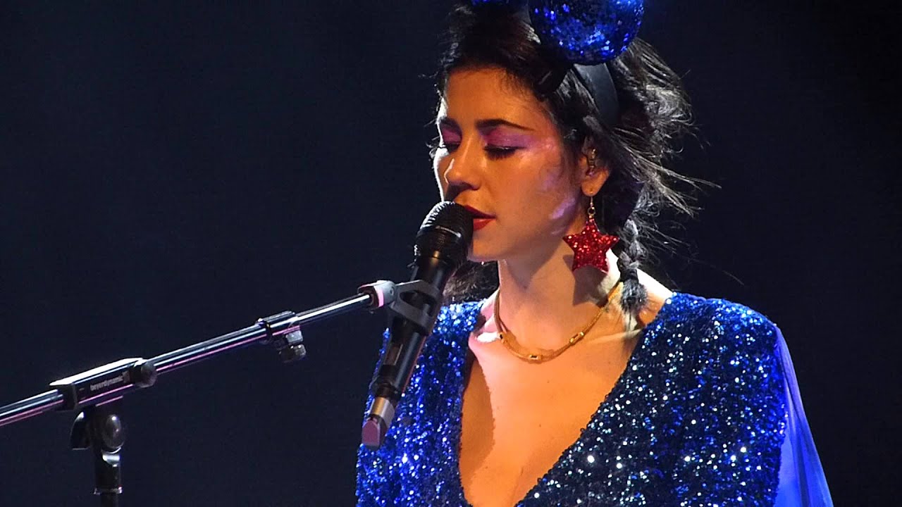 Marina and the Diamonds - Happy live the O2 Ritz, Manchester 23-11-15