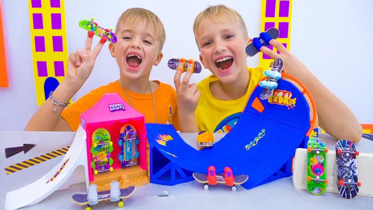 Vlad e Niki se divertem com escalas e playsets Hot Wheels Skate