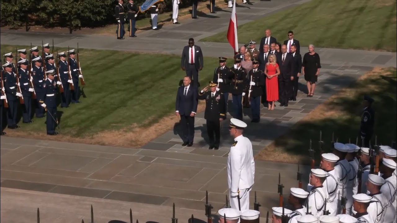 🇵🇱🇺🇸 Poland and USA National Anthems played by the US Marine Band &bull; 2025