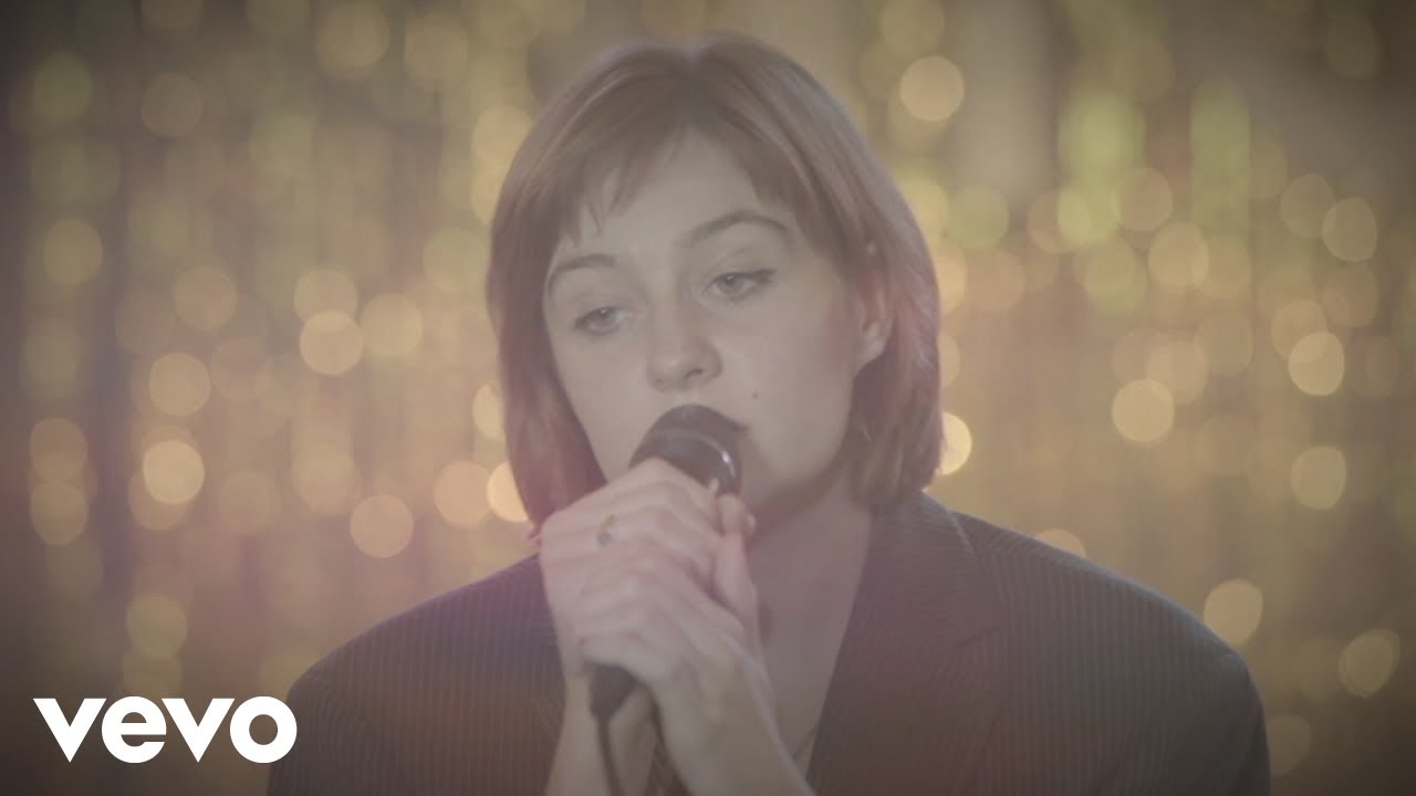 Biig Piig - Don't Turn Around (Live Acoustic)