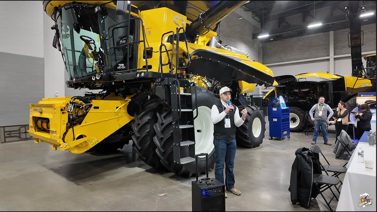 New Holland Combine Walk Around | United States Custom Harvester Convention