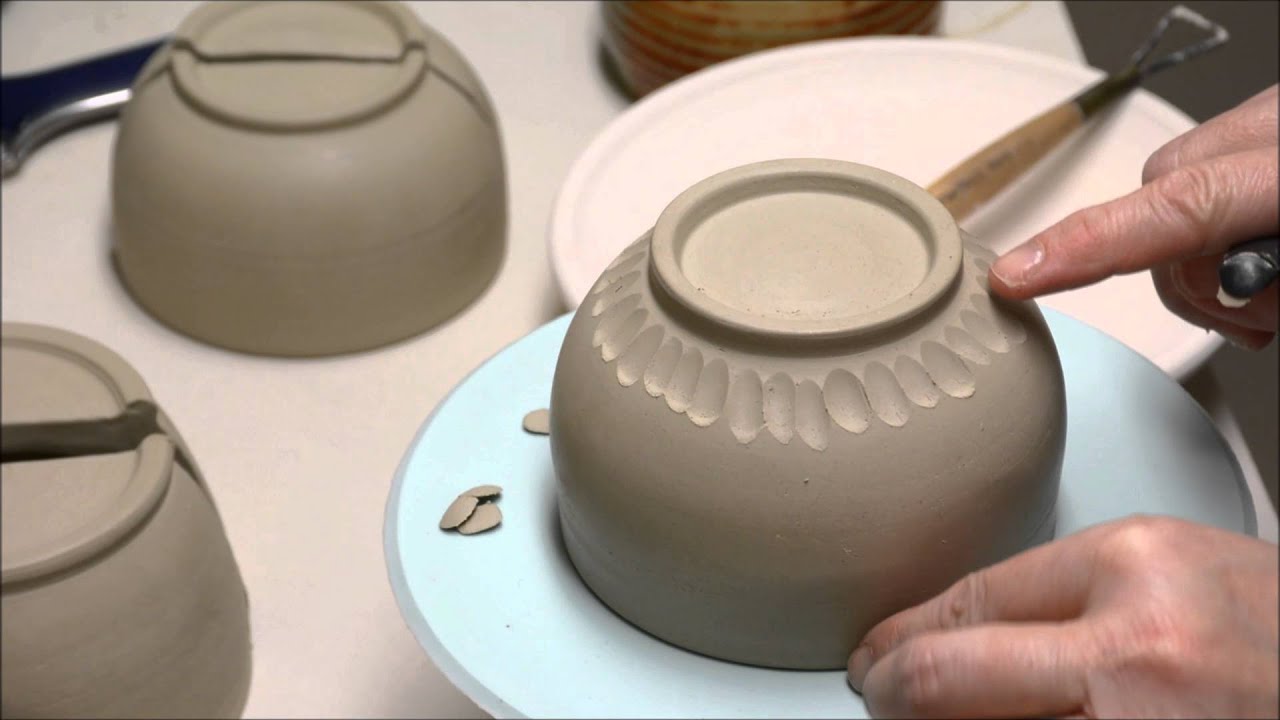 Texturing a bowl with a Mudtools Dragtool while Using a CI Sticky Pad on a banding wheel
