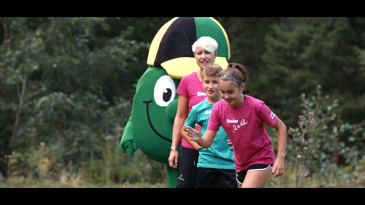 Manni Pranger und Tiroli: Spiel & Spaß beim Becherslalom