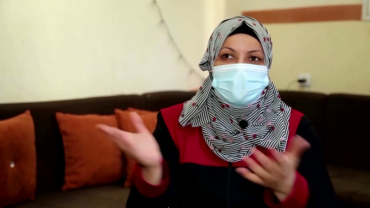 Stigma-fighting breast cancer van hits Gaza streets