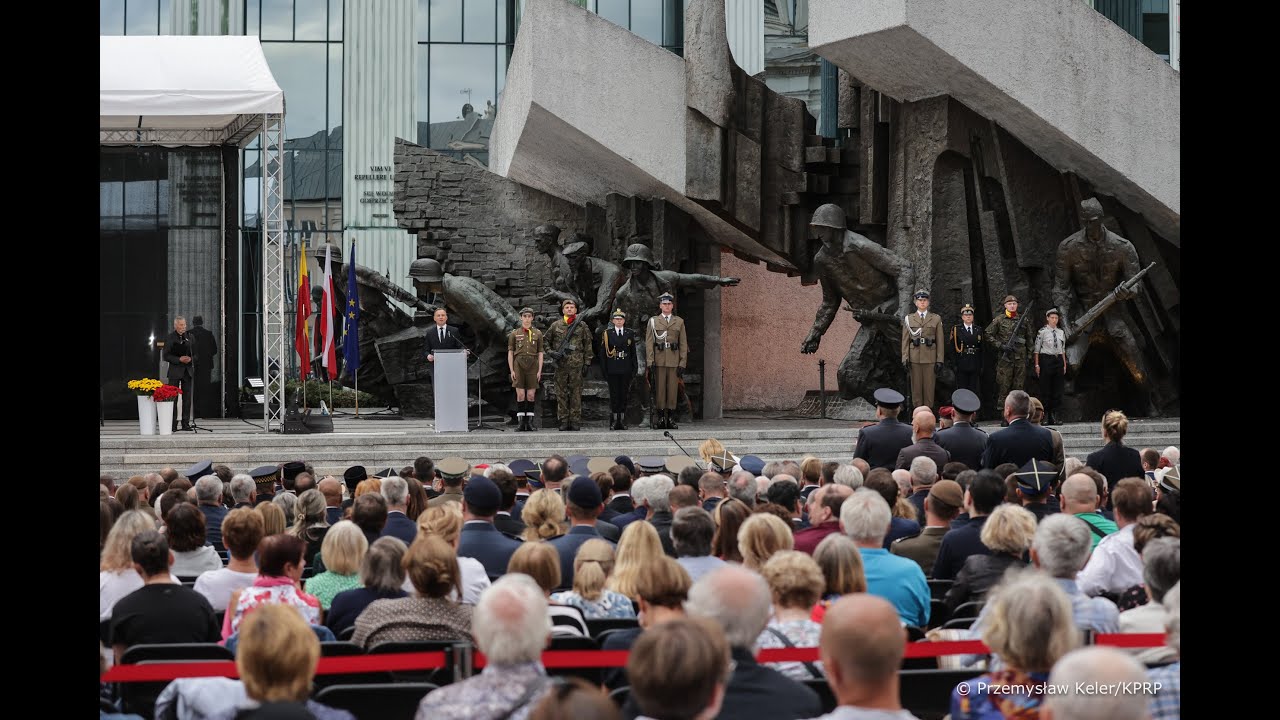 Plac Krasińskich w Warszawie | Uroczysty Apel Pamięci w 79. rocznicę Powstania Warszawskiego