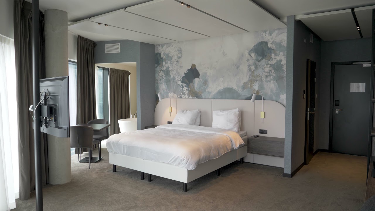 BN Walls levert het behang voor het Van der Valk Gent