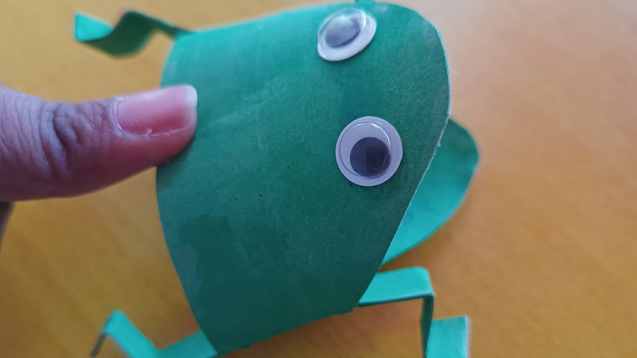 Easy Jumping Frog||Jumping Frog with Toilet Paper Roll || Frog that jumps high ||How to make a frog