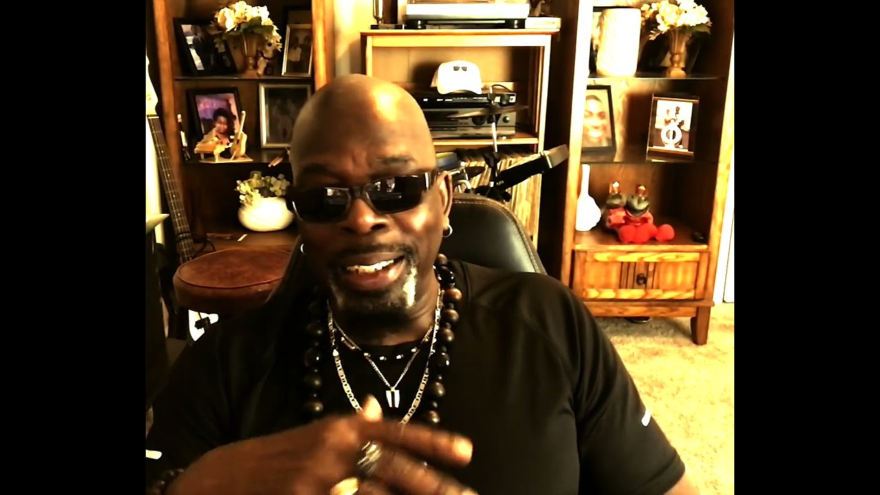 Адмирал Элвин Холси, глава Южного командования США, уходит в отставку. Почему?