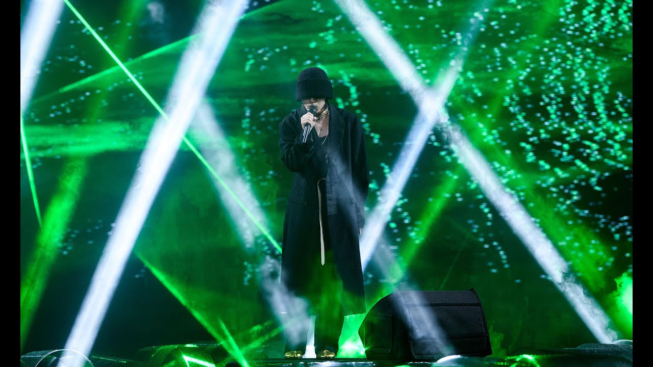 「迷幻王子」林宥嘉壓軸LIVE登場！巡迴演唱會規格獻唱《眼色》、《口的形狀》、《天真有邪》等｜2020臺北時裝週 x VOGUE FNO