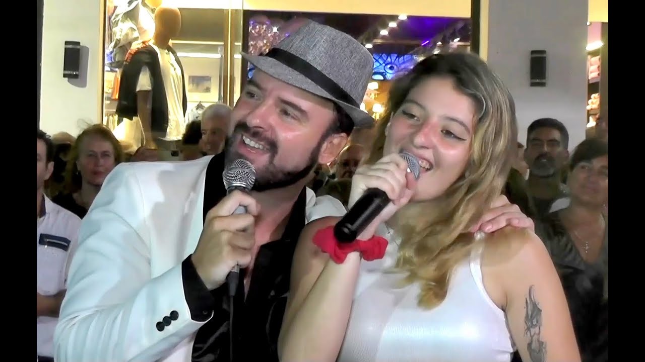 PIA ETCHEGOYEN Y JUAN ETCHEGOYEN - ME QUEDARÉ SOLO (EN VIVO)