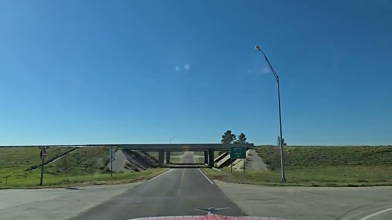 Beautiful Kansas Roads 🚛 | Hauling Corn from Field to Feedlot