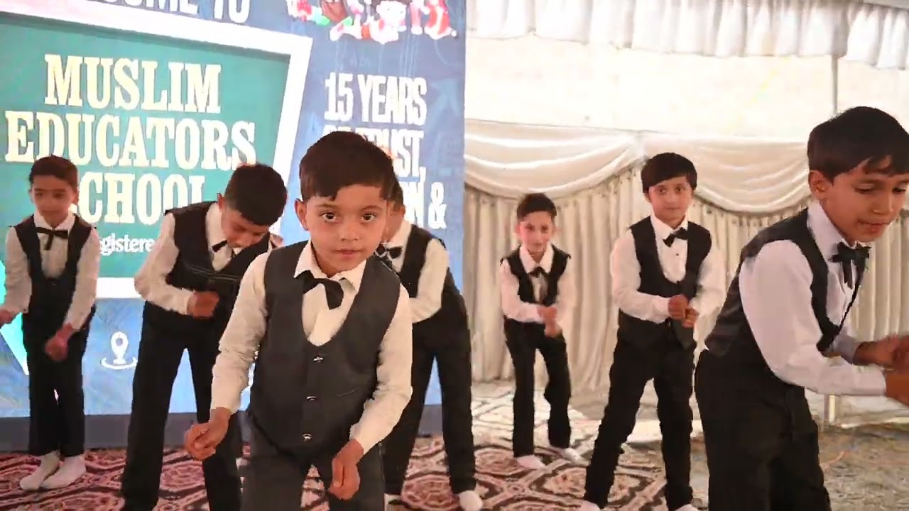 Mummy School ni jana mai || Junior Section Students perfomance