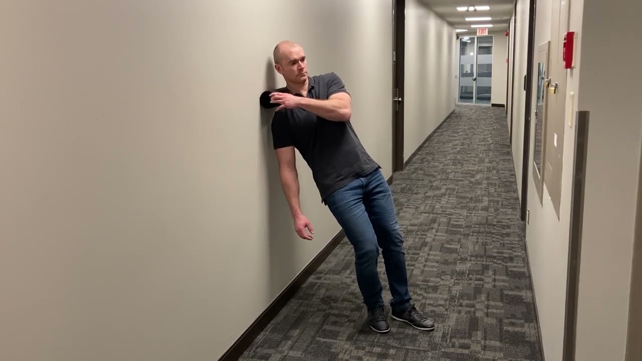 Foam Rolling the Traps: Upper Trapezius and Levator Scapula Muscles