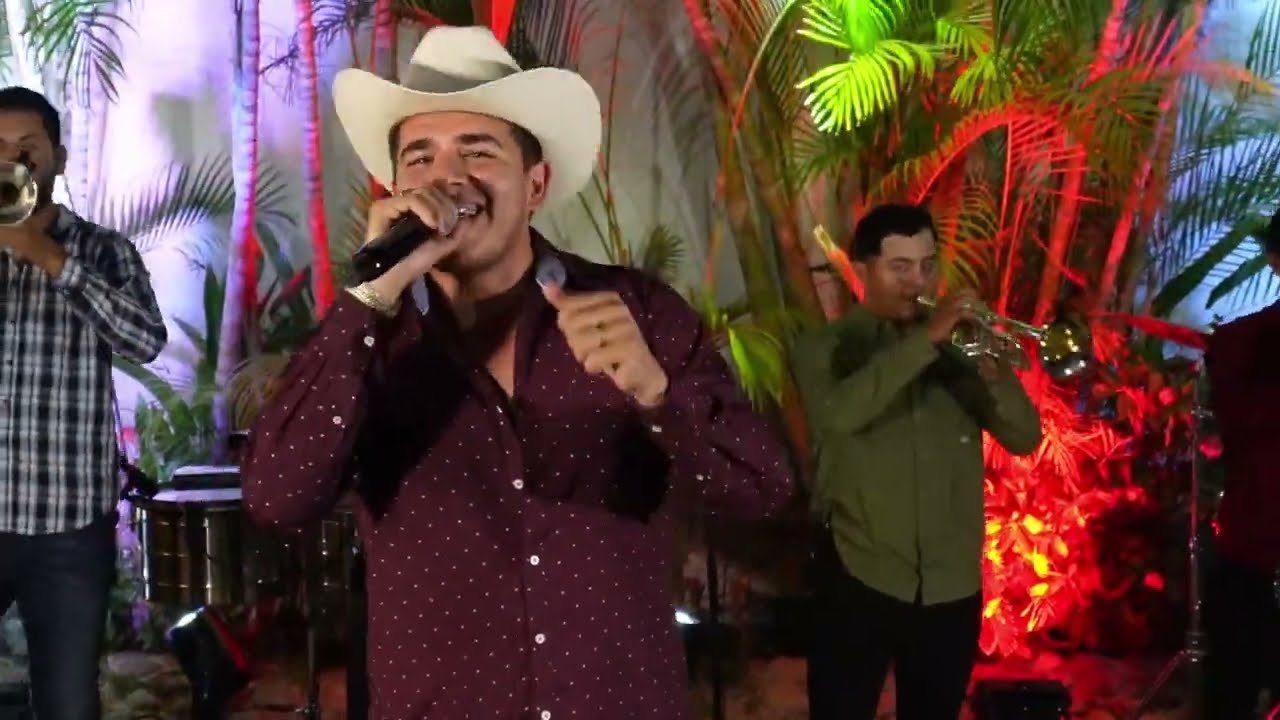 Suena La Banda / Quiero Charlar Con La Muerte - Banda La Eficaz