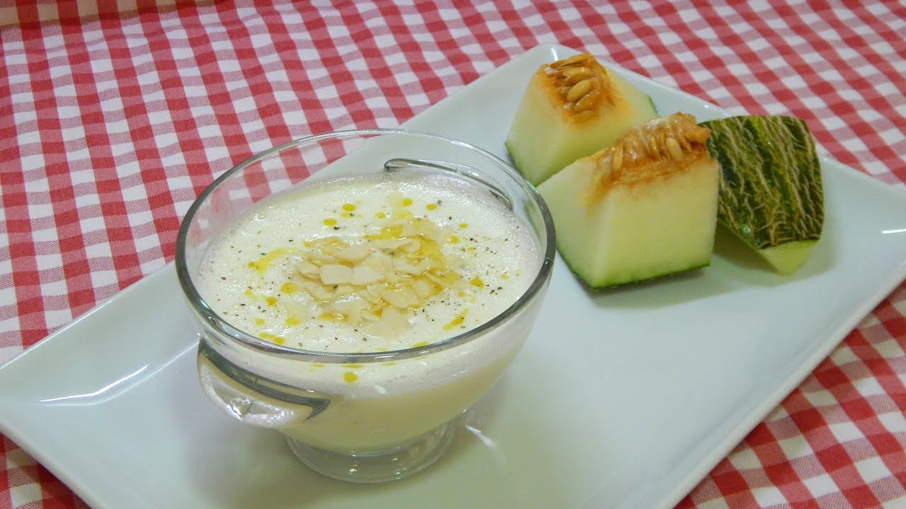 Receta fácil y deliciosa de sopa fría de melón con yogur