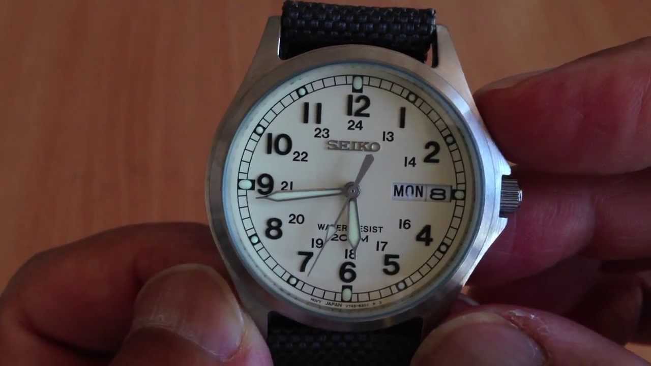 Seiko V743-8090 waterproof quartz watch with domed crystal
