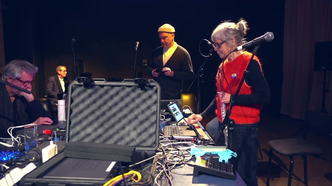 Toe Shell 2 @Splendor Amsterdam 2026 Anne La Berge. Piece name: Change.