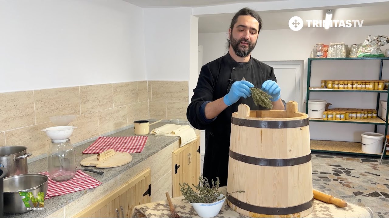 Borș de putină moldovenesc - Gust autentic din bucătăria tradițională ||  Remedii mănăstirești