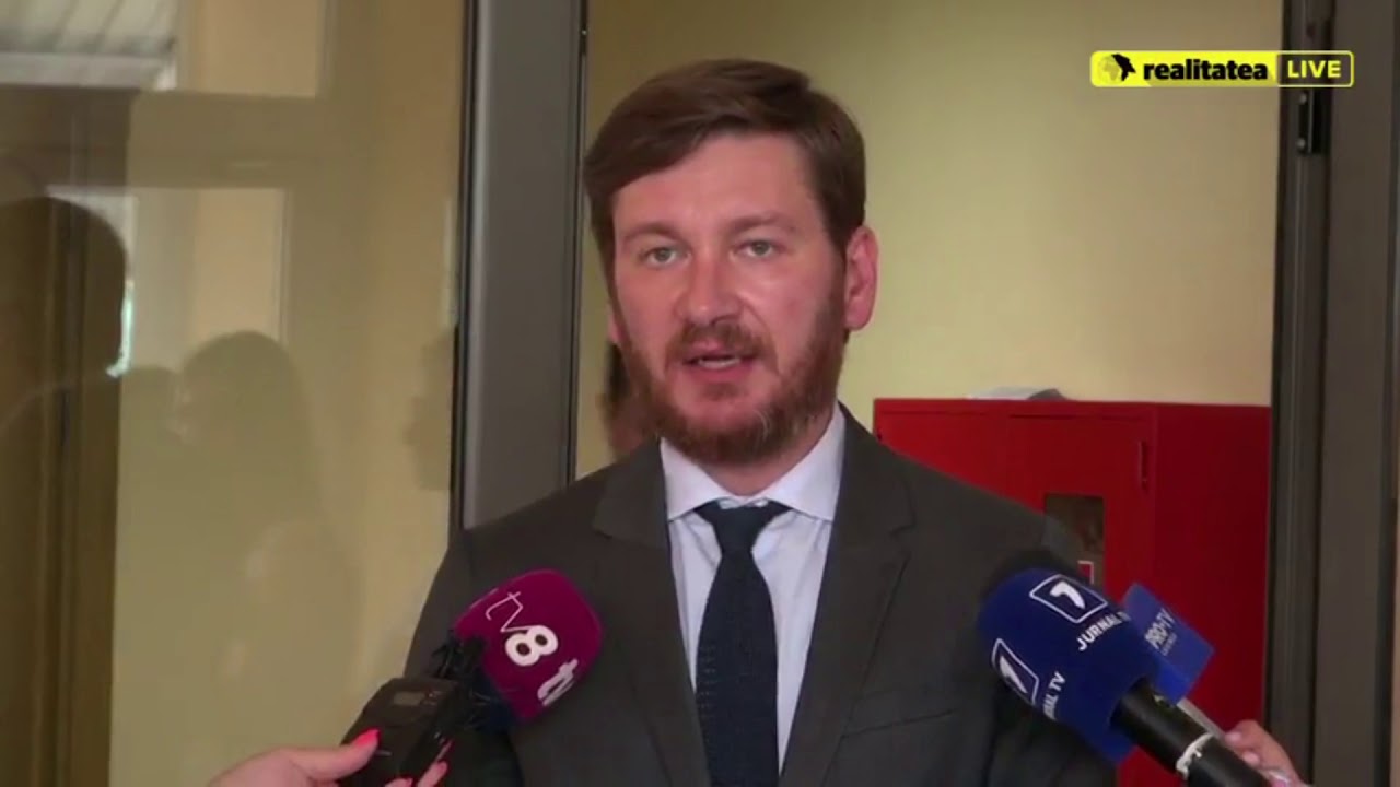 Cererea de revizuire va fi examinată de judecătorii care l-au condamnat pe Vlad Filat