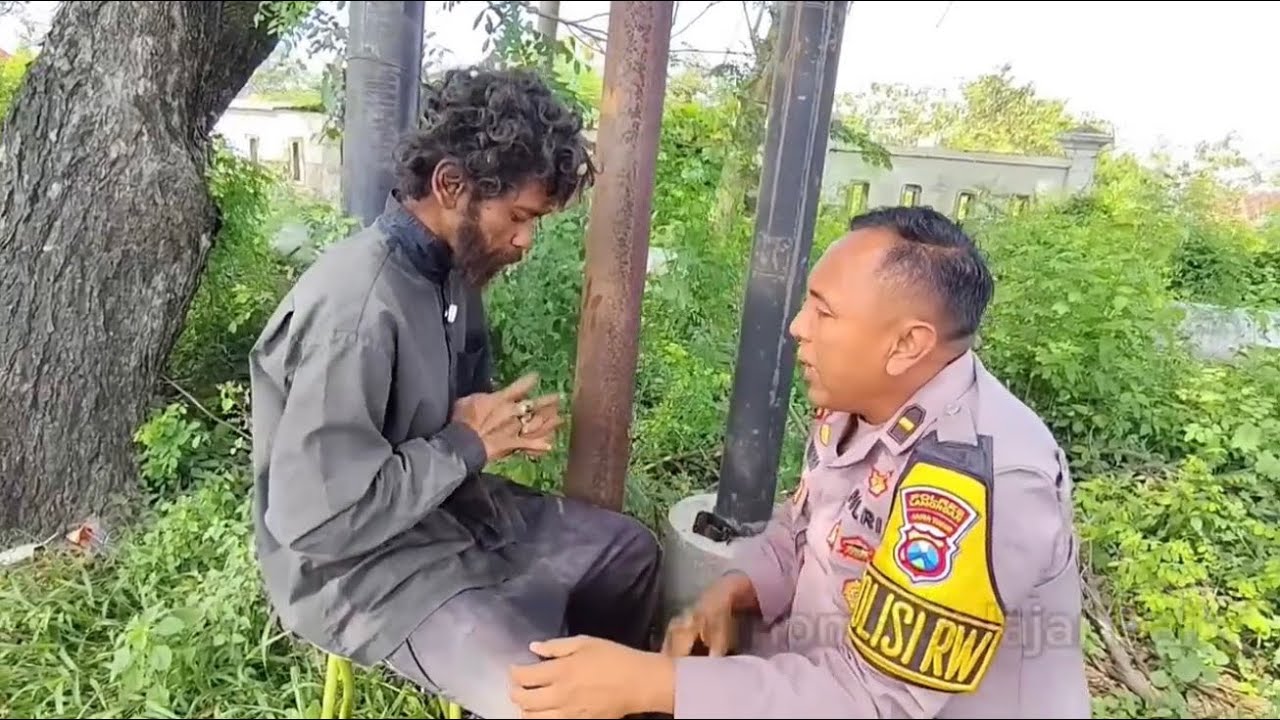 BUKAN KEBETULAN PEMUDA INI DITEMUKAN.LUPA JALAN PULANG AKHIRNYA TERLANT@R DILAMONGAN DICEGAT PAK PUR