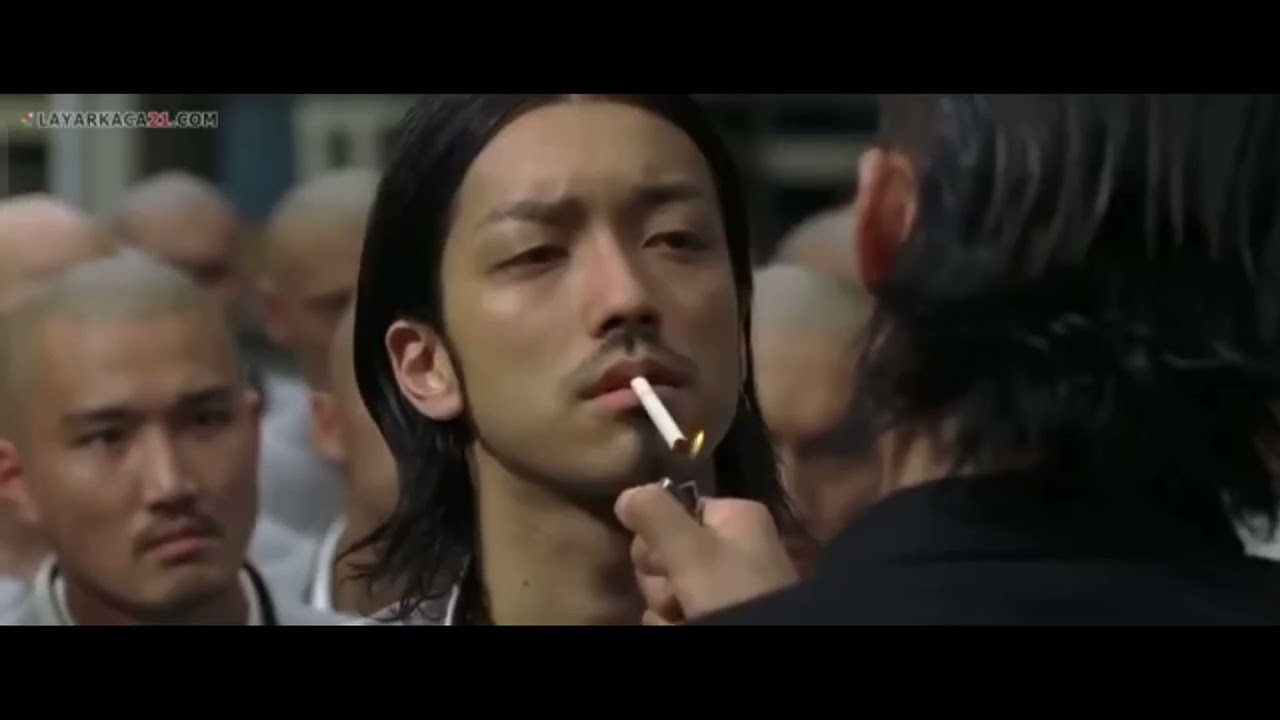 CROW ZERO II - BEST SMOKING SCENE
