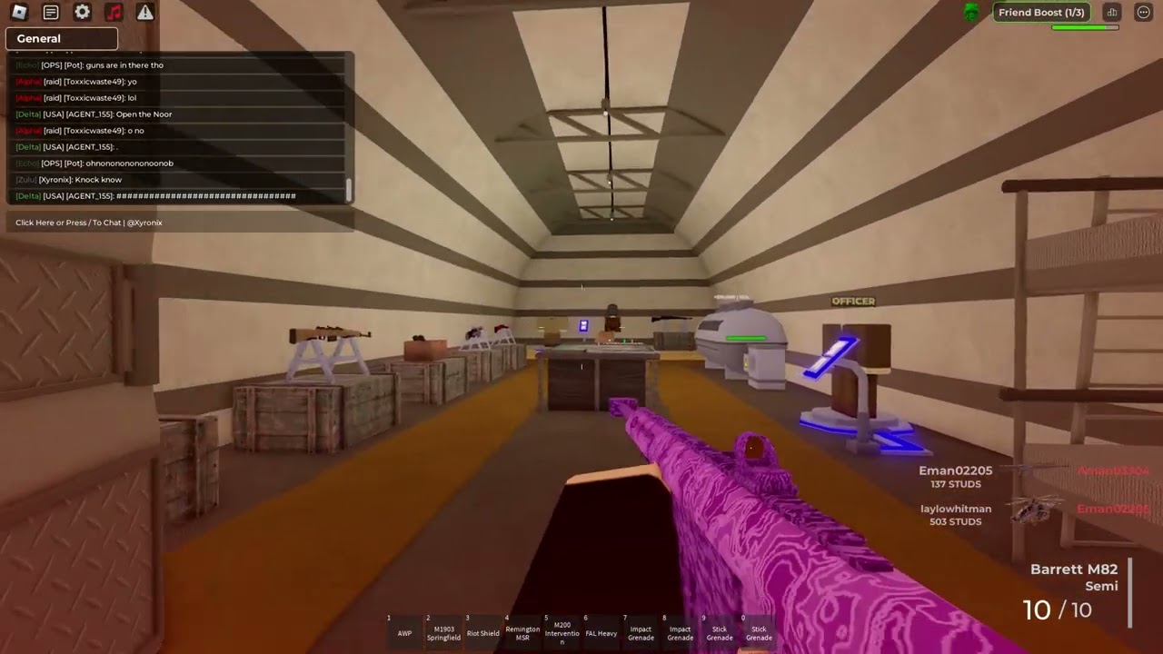 Raiding people in War Tycoon