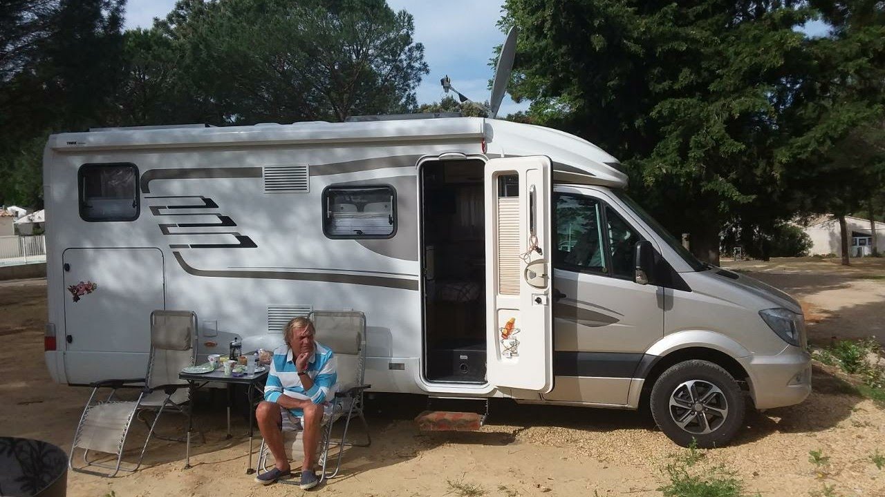 VLOG  10 - APRIL 2018 - Frankrijk,  30 april naar Camping Mondragon