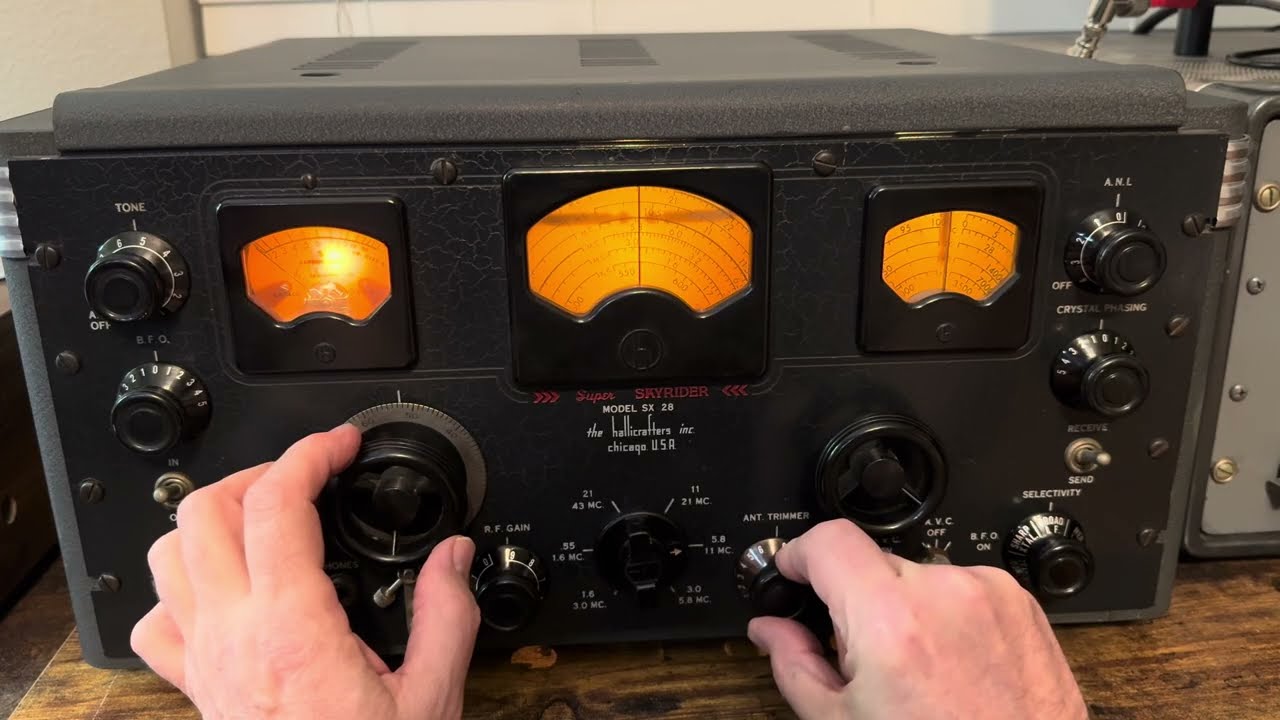 Hallicrafters SX-28