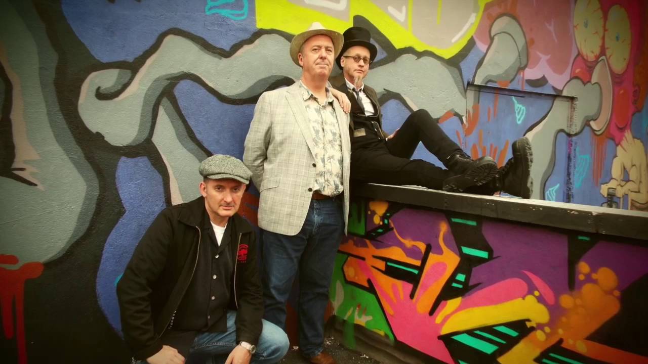 Honky Tonk Blues.Gavin Povey & The Fabulous Oke-She-Moke-She-Pops