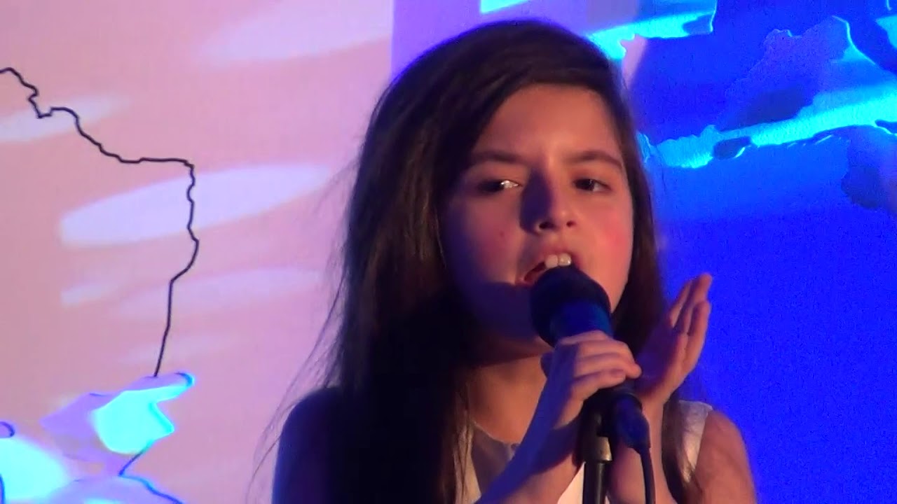 Angelina Jordan concert 7 years old