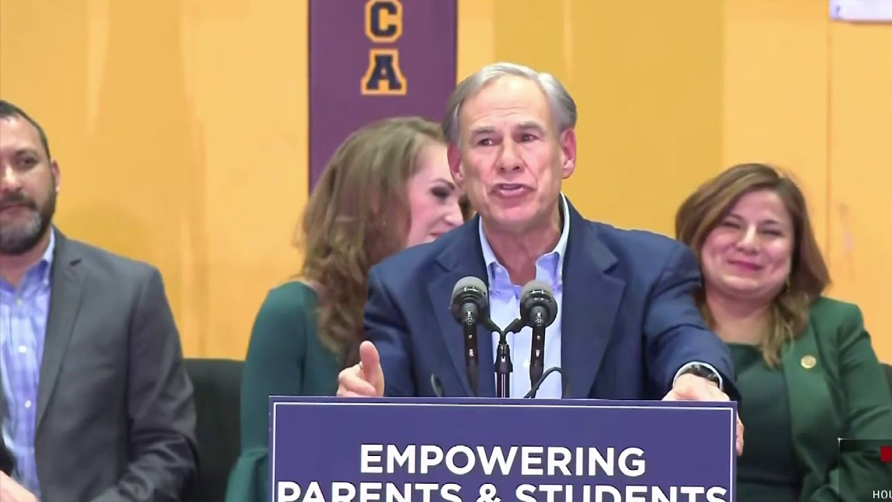 Abbott lanza advertencia por protestas estudiantiles contra ICE 2