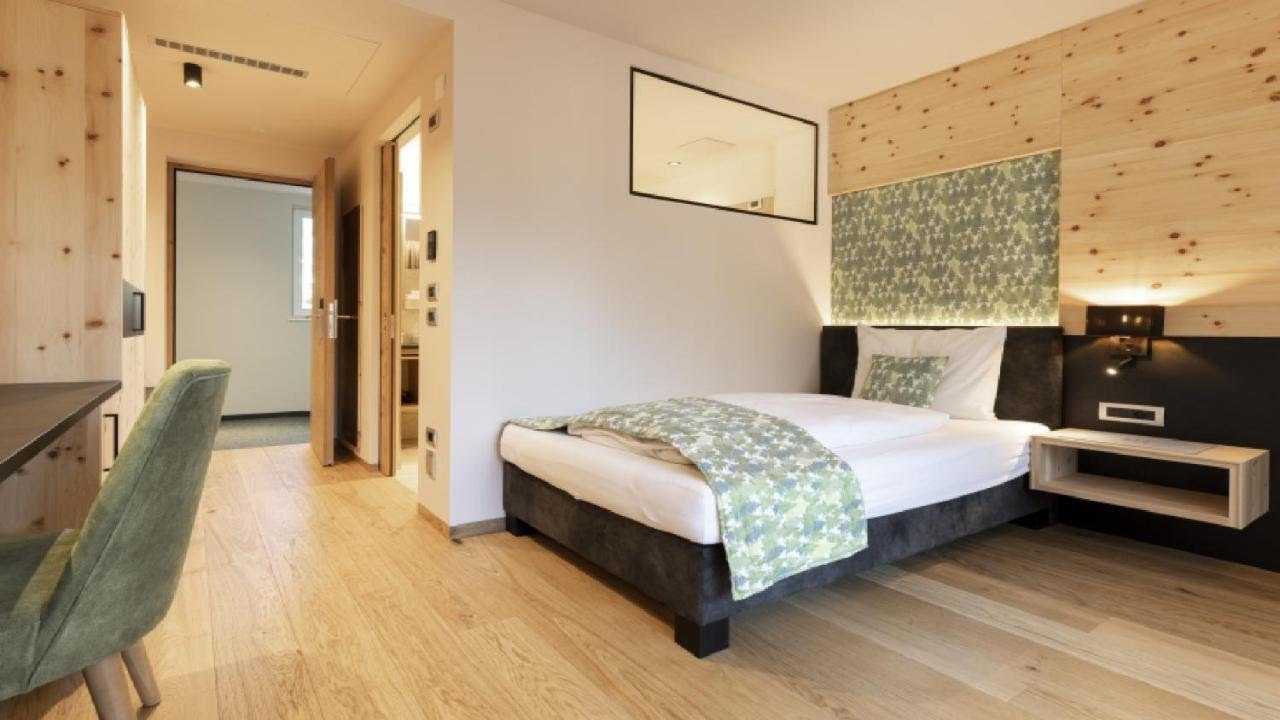 Cityhotel Goldener Adler B&B, Chiusa, Italy
