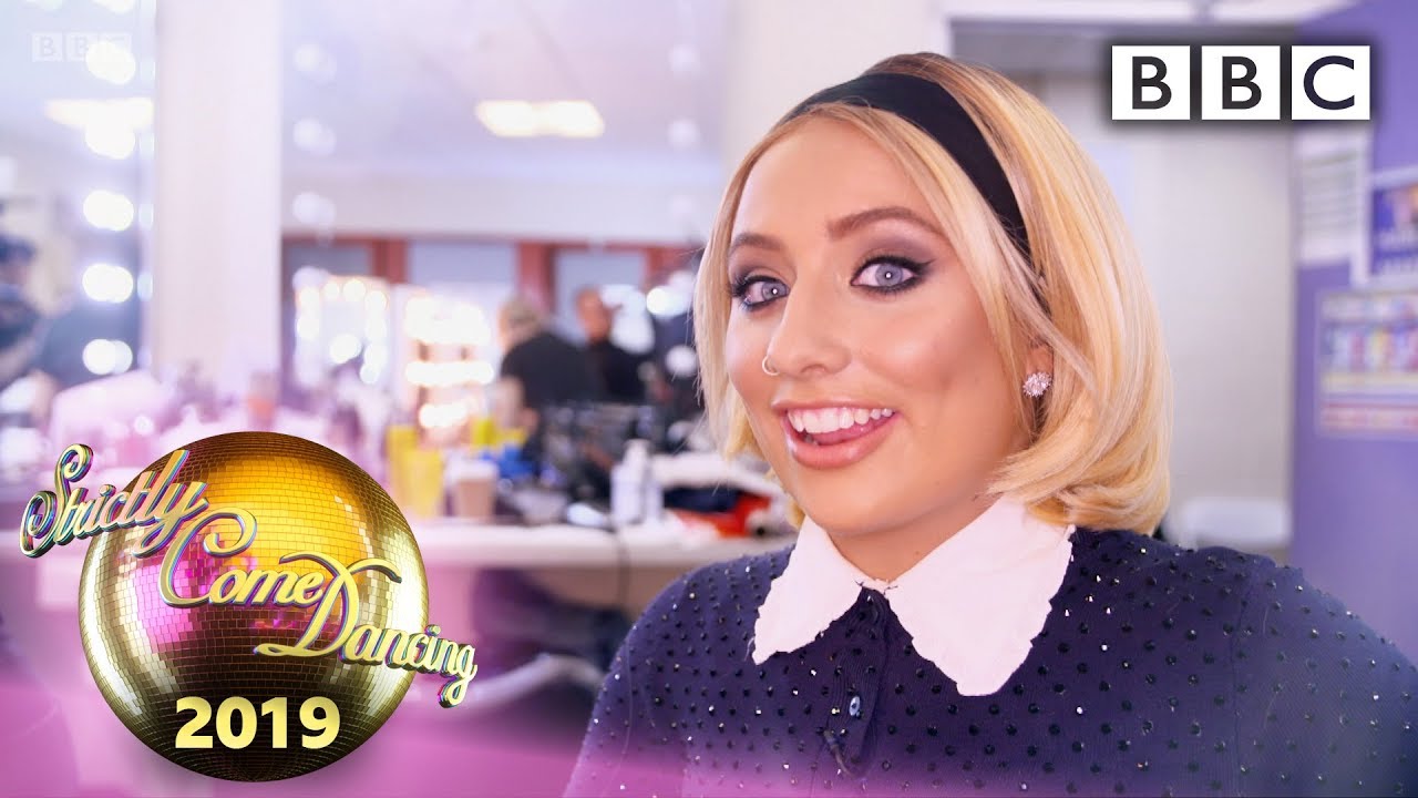 Dance couples and judges react to fright night! 💁‍♀️💁‍♂️ - Halloween | BBC Strictly 2019
