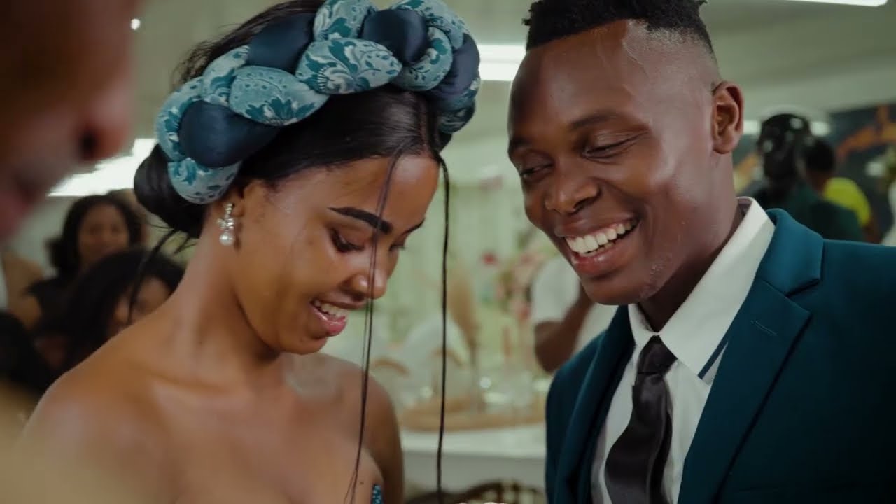 Umakoti - Fanatic SA Feat Mduduzi Ncube , Musiholiq and Ayanda Art