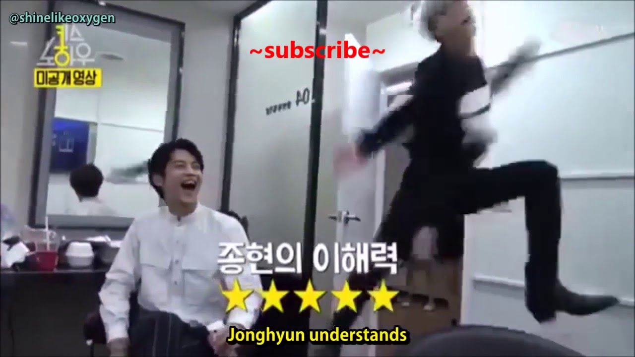SHINee Funny Moment - Jonghyun Fall (Daddy - PSY ver.)